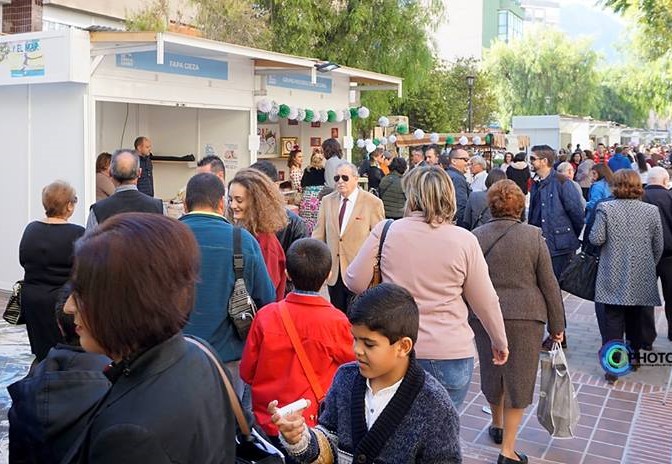la-feria-asociaciones-llena-vida-paseo